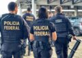 A foto mostra agentes da Polícia Federal em uma operação.