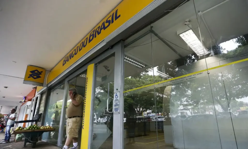 Bancário feito de refém em assalto receberá indenização do Banco do Brasil