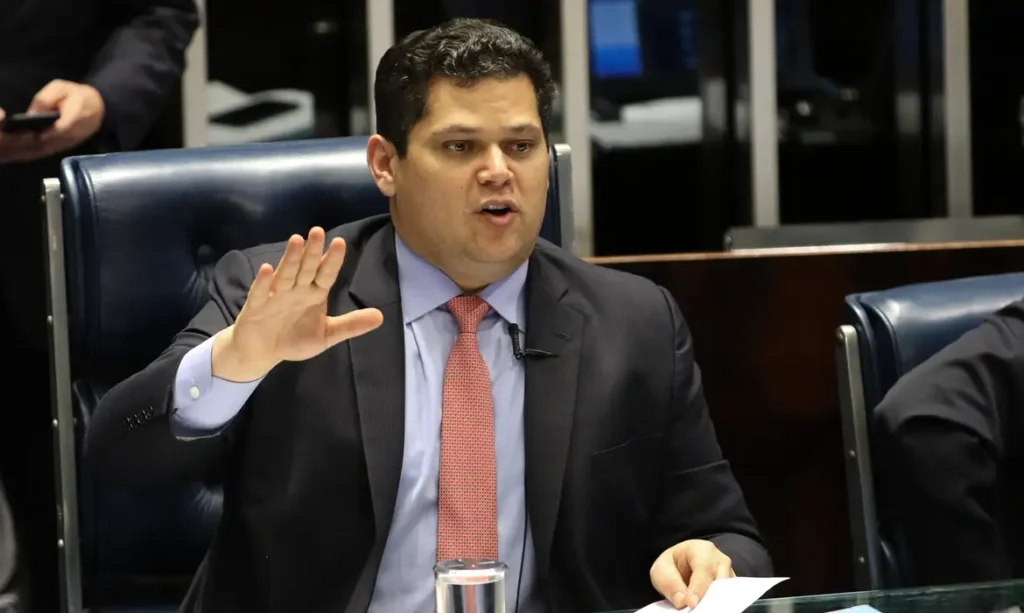 A foto mostra o presidente do Senado, Davi Alcolumbre.