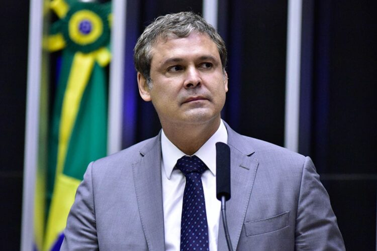 Deputado Lindberg farias, líder do PT na Câmara
