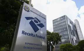 Placa do edifício-sede da Receita FEderal