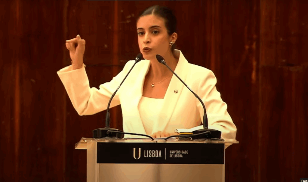 Deputada Tábata Amaral discursa no encerramento do XIII Fórum de Lisboa