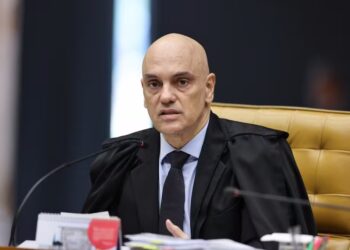 Moraes chama brasileiros que incentivaram tarifas americanas de “traidores da Pátria”