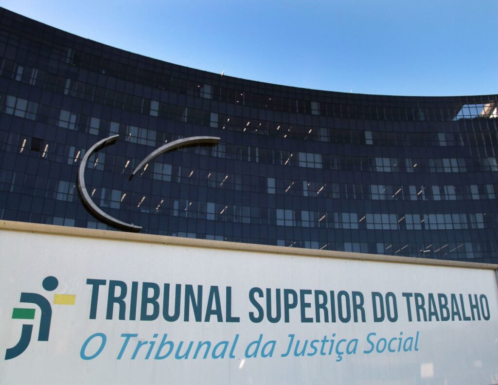 TST publica editais sobre processos que tramitam sob rito de recursos repetitivos