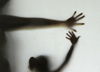 STJ acolhe revisão criminal e absolve condenado por crimes de estupro