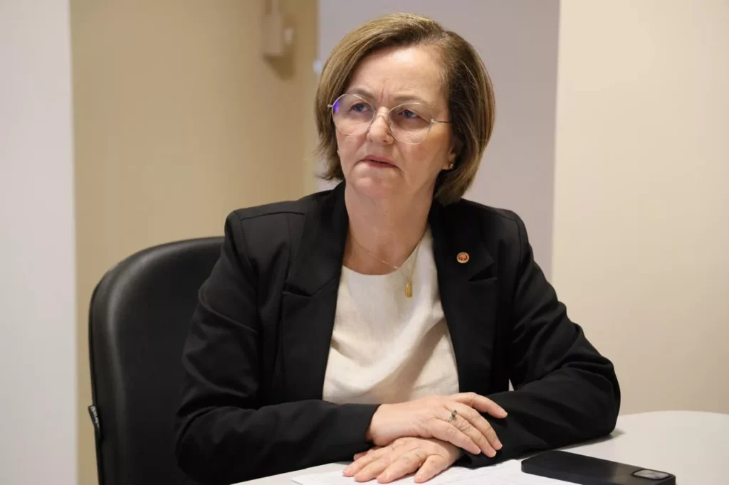 Sabatina de Marluce Caldas tem destaques ao seu currículo e grande presença de políticos de AL