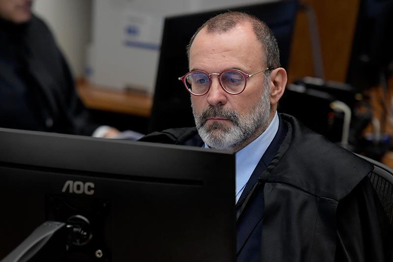 Ministro Sebastião Reis Júnior, do STJ, durante sessão da 6ª Turma