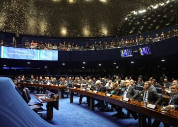 Plenário do Senado aprova novos ministros para o STJ e o STM