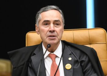 “Encerramos um ciclo de atraso na história brasileira marcado por tentativas de golpismo e de quebra de legalidade”, diz Barroso