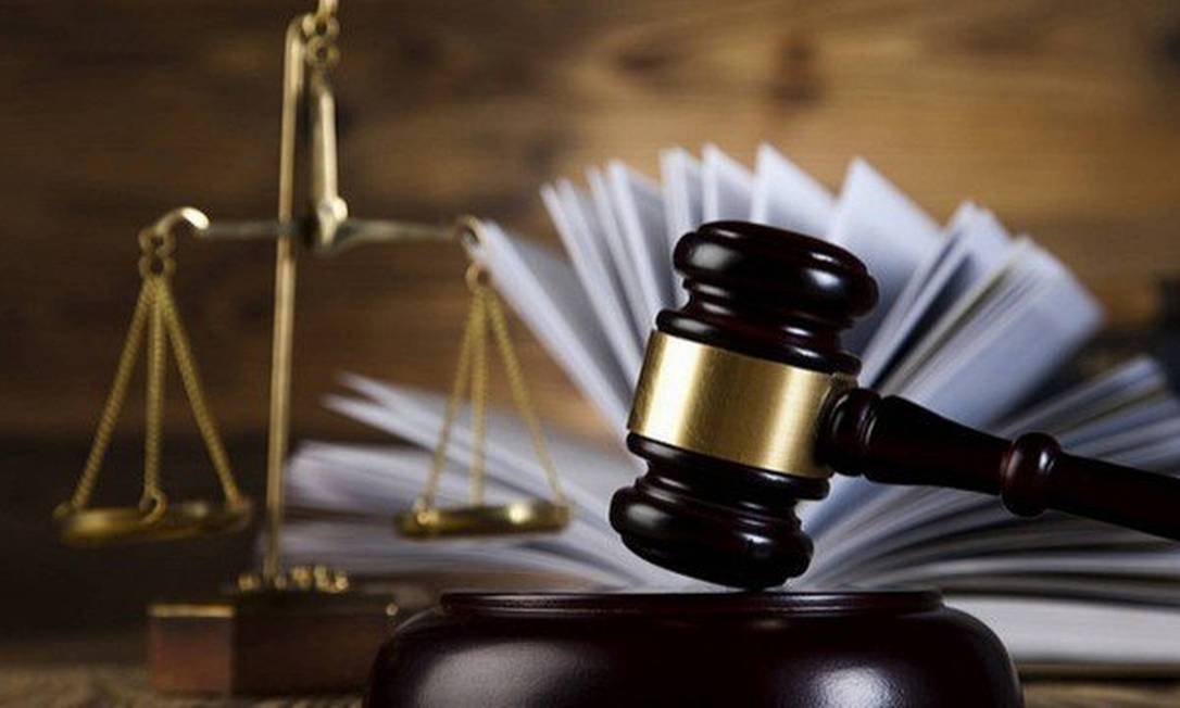 Balança da Justiça, Martelo da Justiça e código