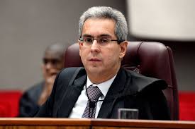 É ilegal mudança de cálculo no adicional de insalubridade que reduz remuneração