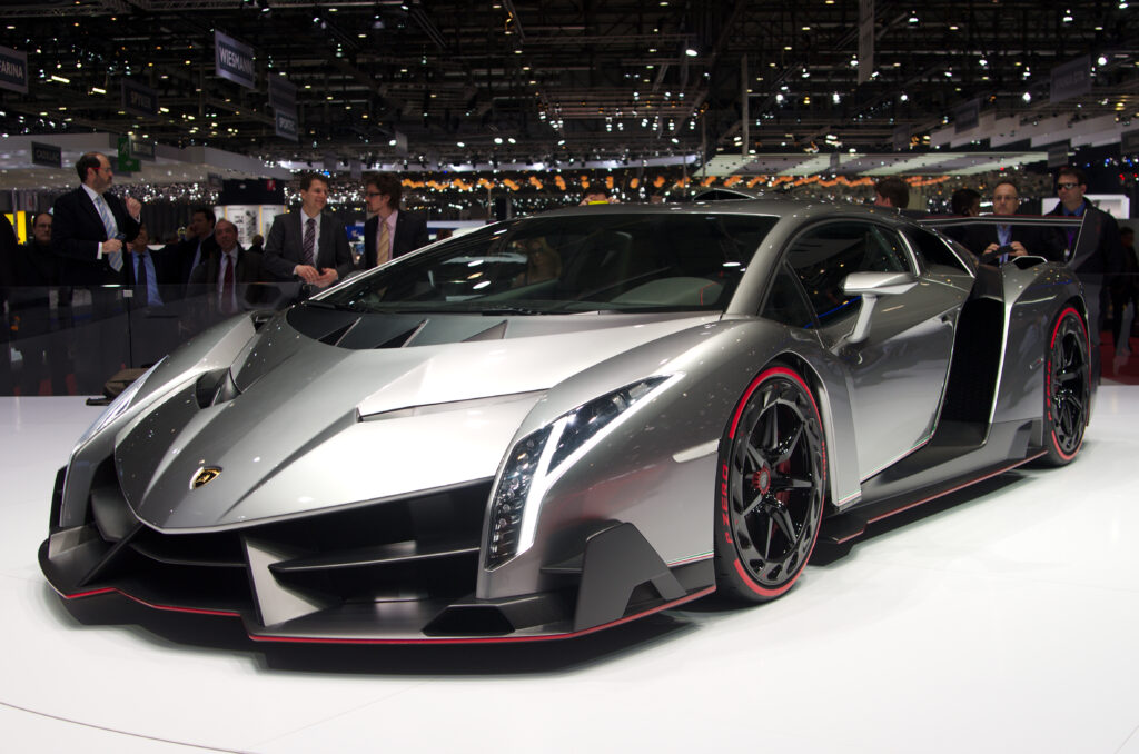 TJSP condena empresas a indenizar Lamborghini por associar produtos à marca