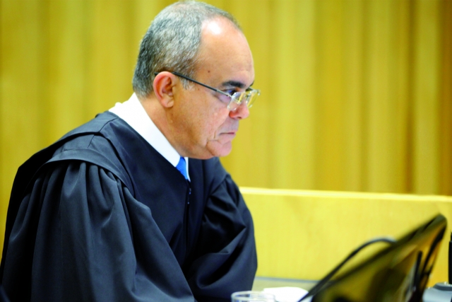 Ministro Cláudio Brandão, do TST