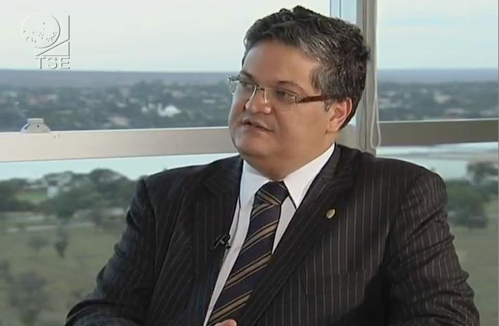 O advogado Henrique Neves, ex-ministro do TSE