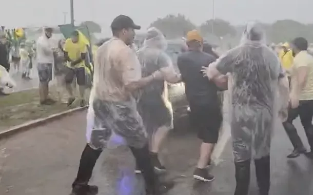 raio atinge manifestantes de nikolas ferreira