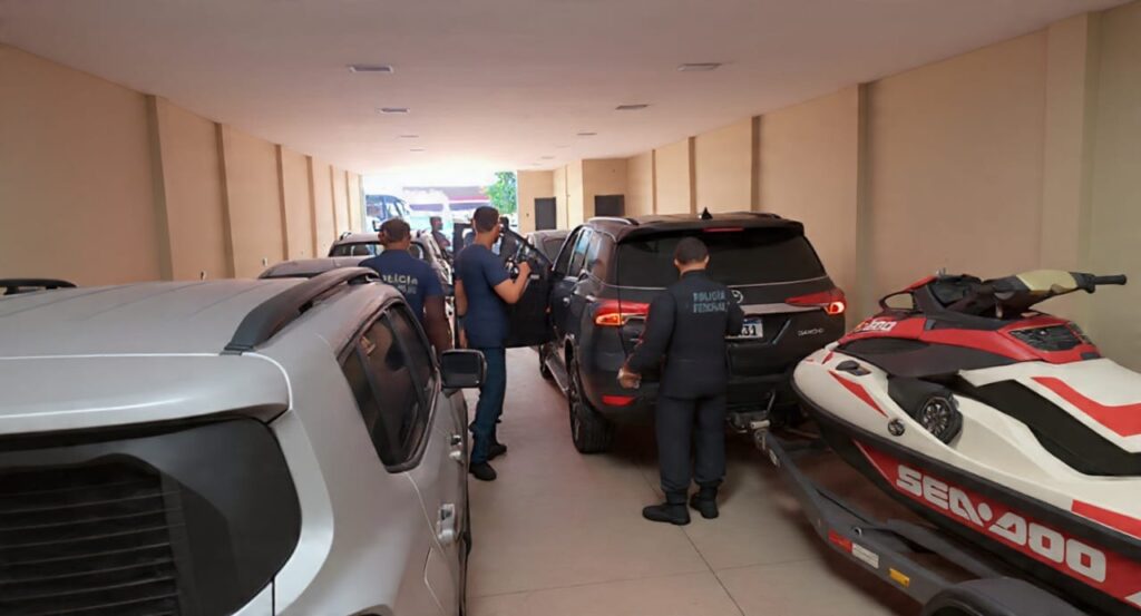 Policiais federais na operação Viga Mestra, da PF, deflagrada em 7/5/2026, na Paraíba.