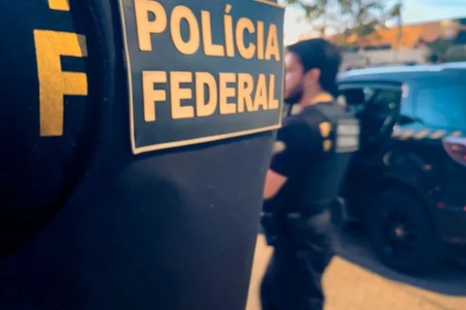 Policiais Federais durante a Operação Gemini em Cuiabá