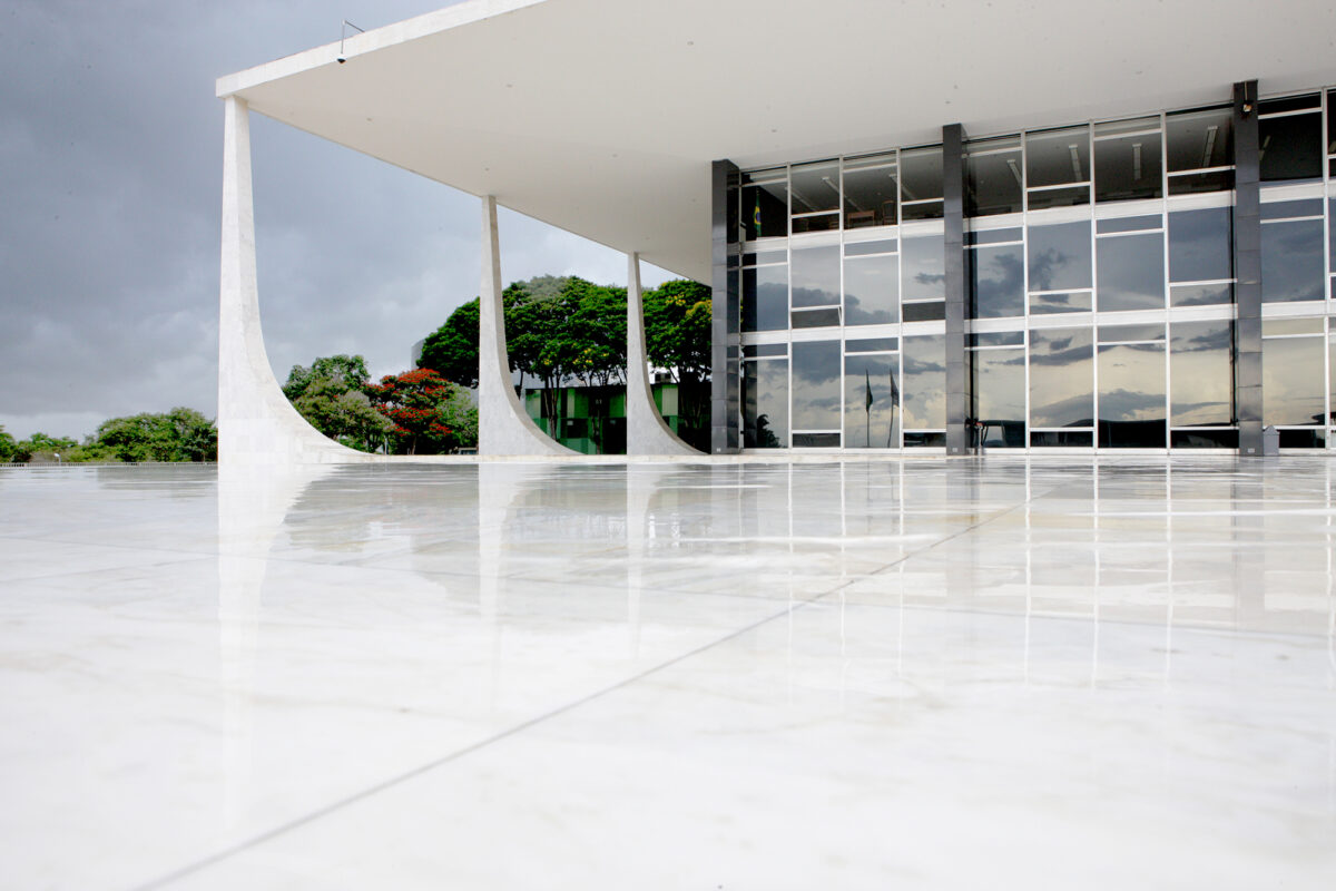 Parte da fachada o prédio do STF