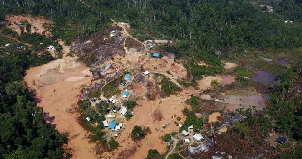 Garimpo de ouro na Amazônia