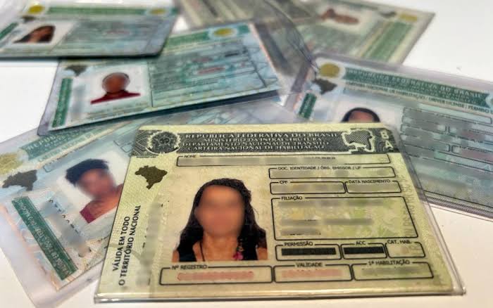 Carteiras Nacionais de Habilitação (CNHs)