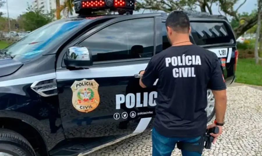 Viaturas de polícias civis de quatro estados em atuação na Operação Ícarus